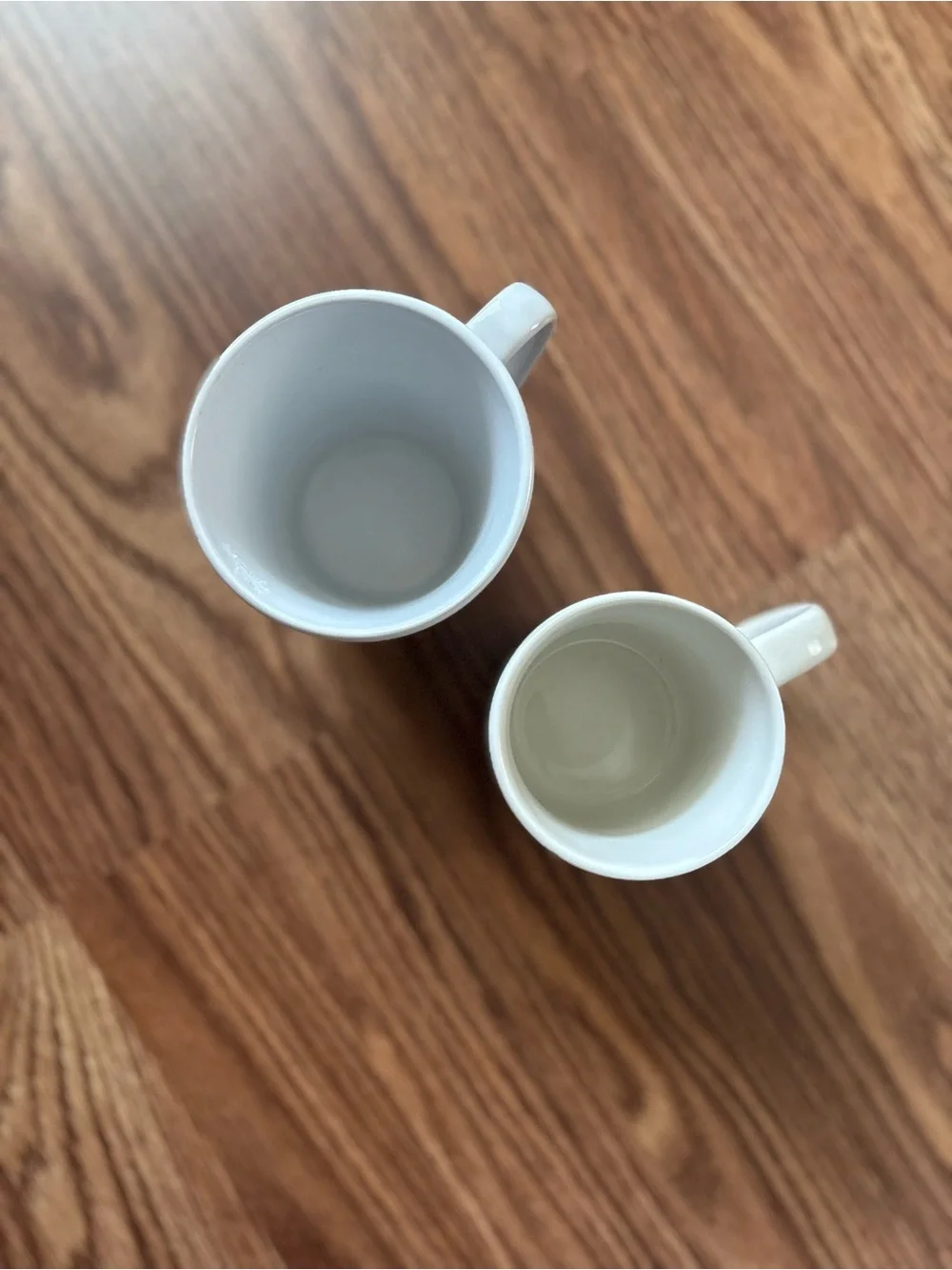 Vintage Look Holiday Mugs